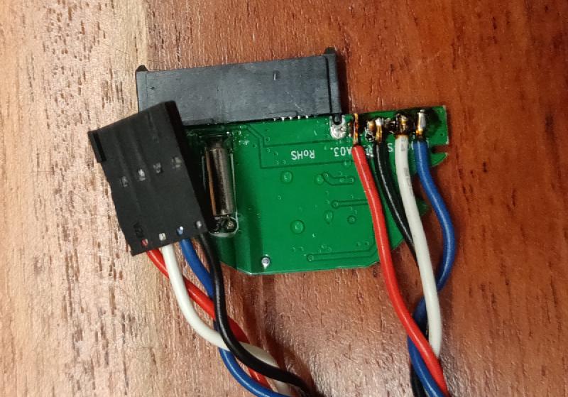 Die Platine mit neuem Kabel