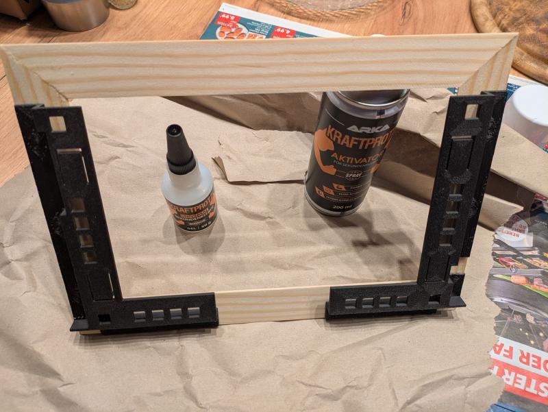 Klebt in Sekunden, geht nicht mehr auseinander